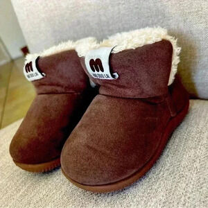 Hao Duo Lai Unisex Toddler
Chestnut Winter/Snow Boots
Sz. 6 Toddler